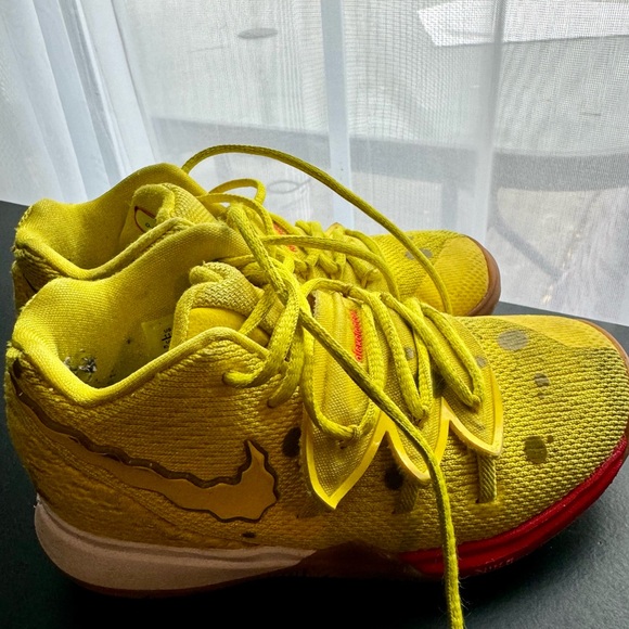 NIKE Kyrie Sponge Bob Basketball shoes USED Size 11C - Picture 8 of 10